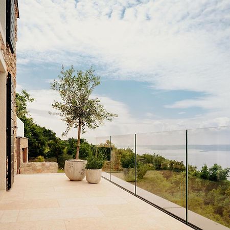 Favai Hills Your Secret Hideaway Brenzone sul Garda Exterior photo