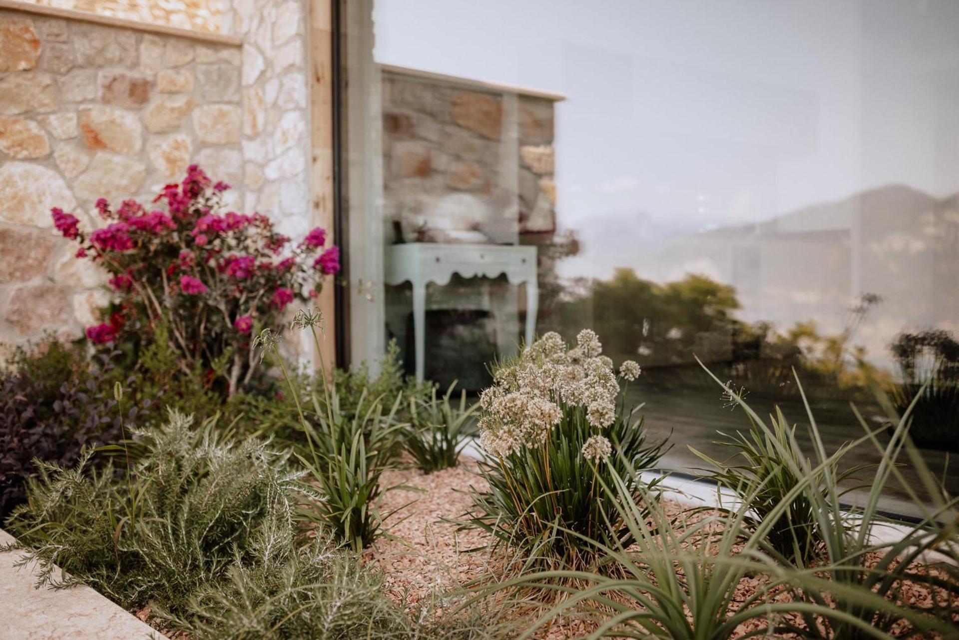 Favai Hills Your Secret Hideaway Brenzone sul Garda Room photo